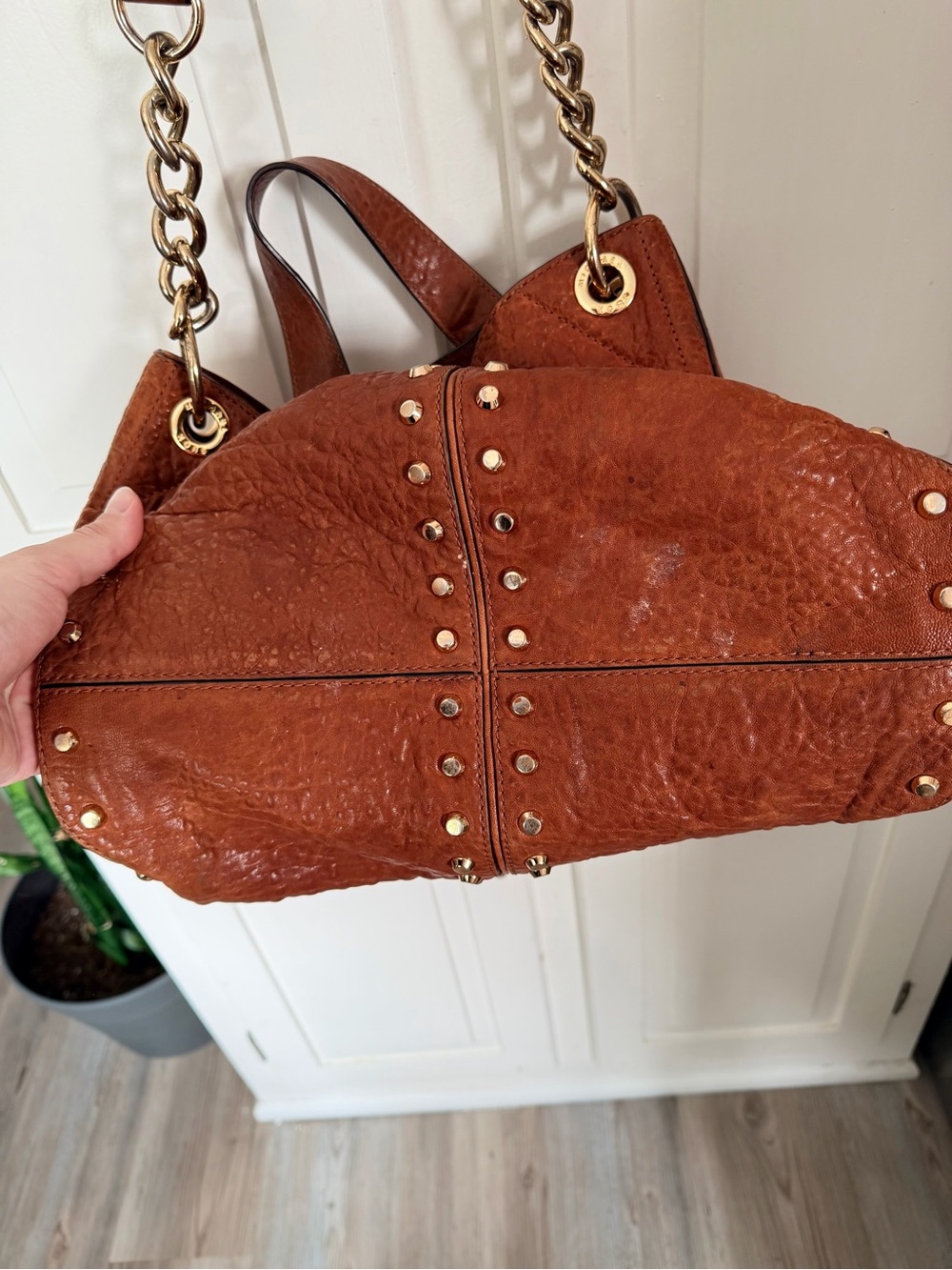 Michael Kors Tan Astor Leather Tote - Picture 5 of 7
